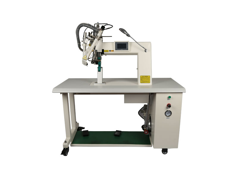 熱風(fēng)機(jī)